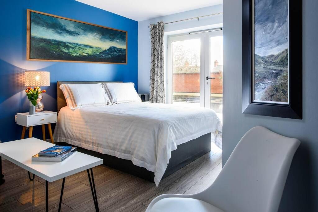 Luxury City Apartment Underground Parking 5* Belfast Esterno foto